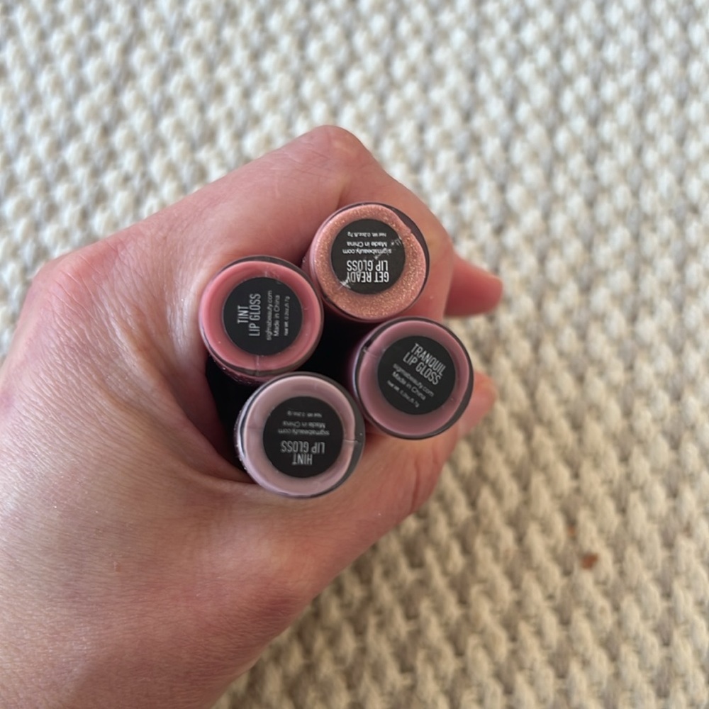 Sigma lipgloss bundle - Picture 3 of 3